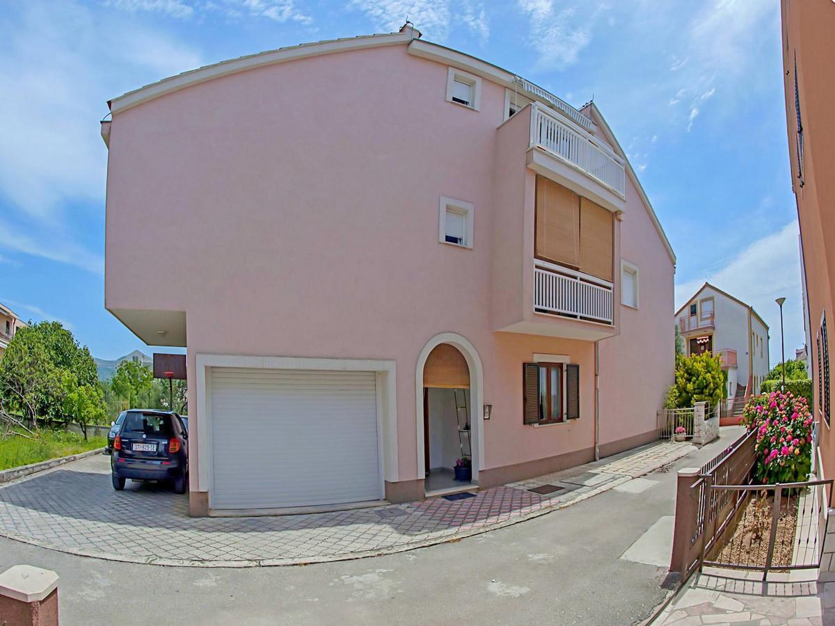 Apartments Damir Kaštel Štafilić Εξωτερικό φωτογραφία