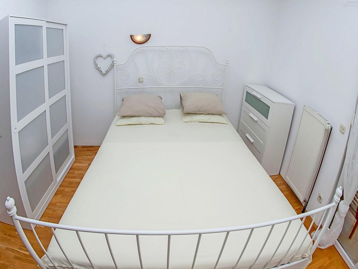 Apartments Damir Kaštel Štafilić Εξωτερικό φωτογραφία